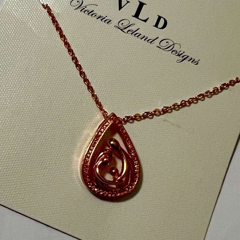 Victoria Leland Designs, necklace, unit L - Picture 2 of 2